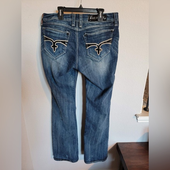 Rock Revival size 32 jeans Like new Flare - Picture 2 of 6